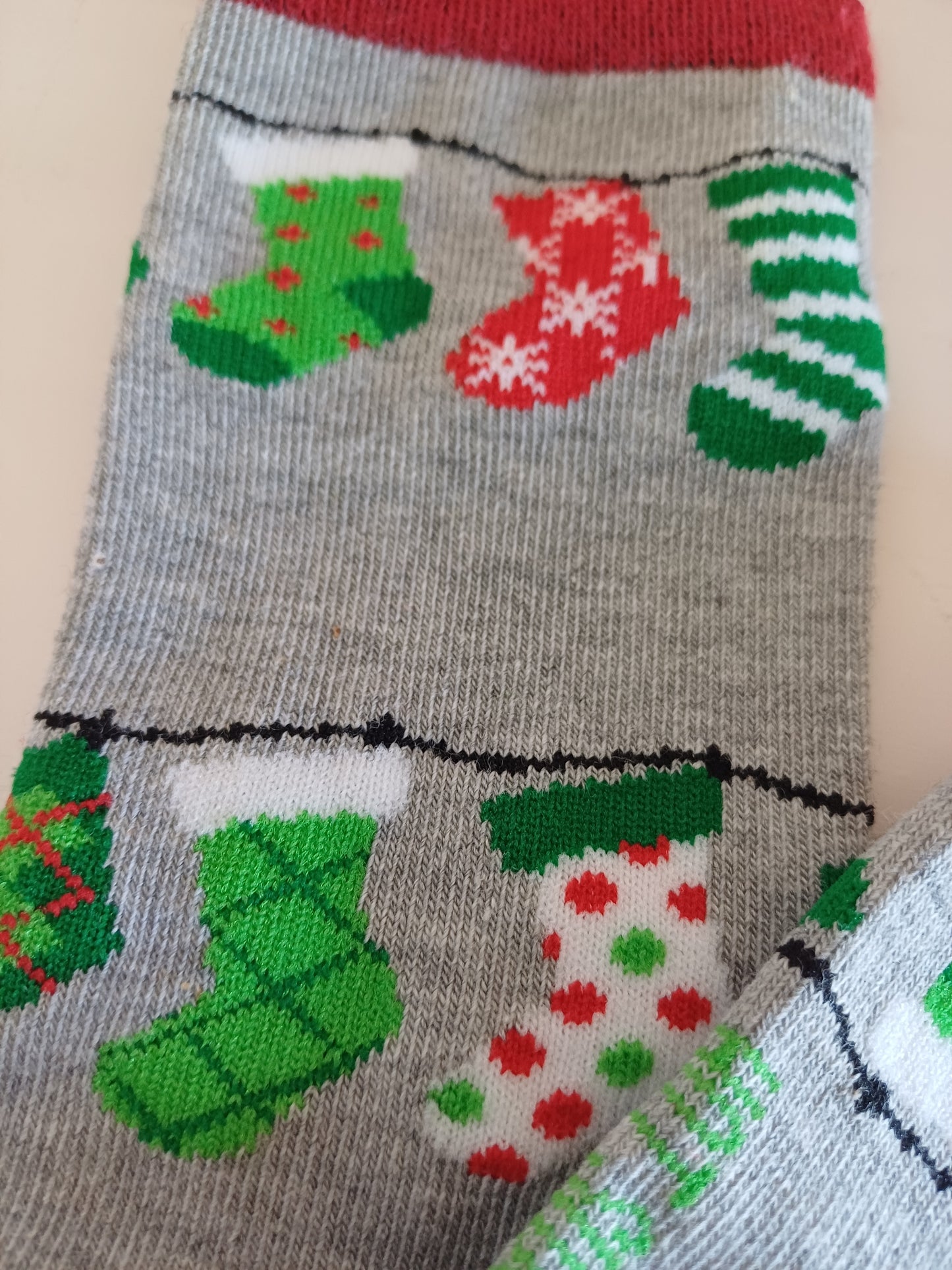Christmas Socks - Grey with Stockings (31 - 35)