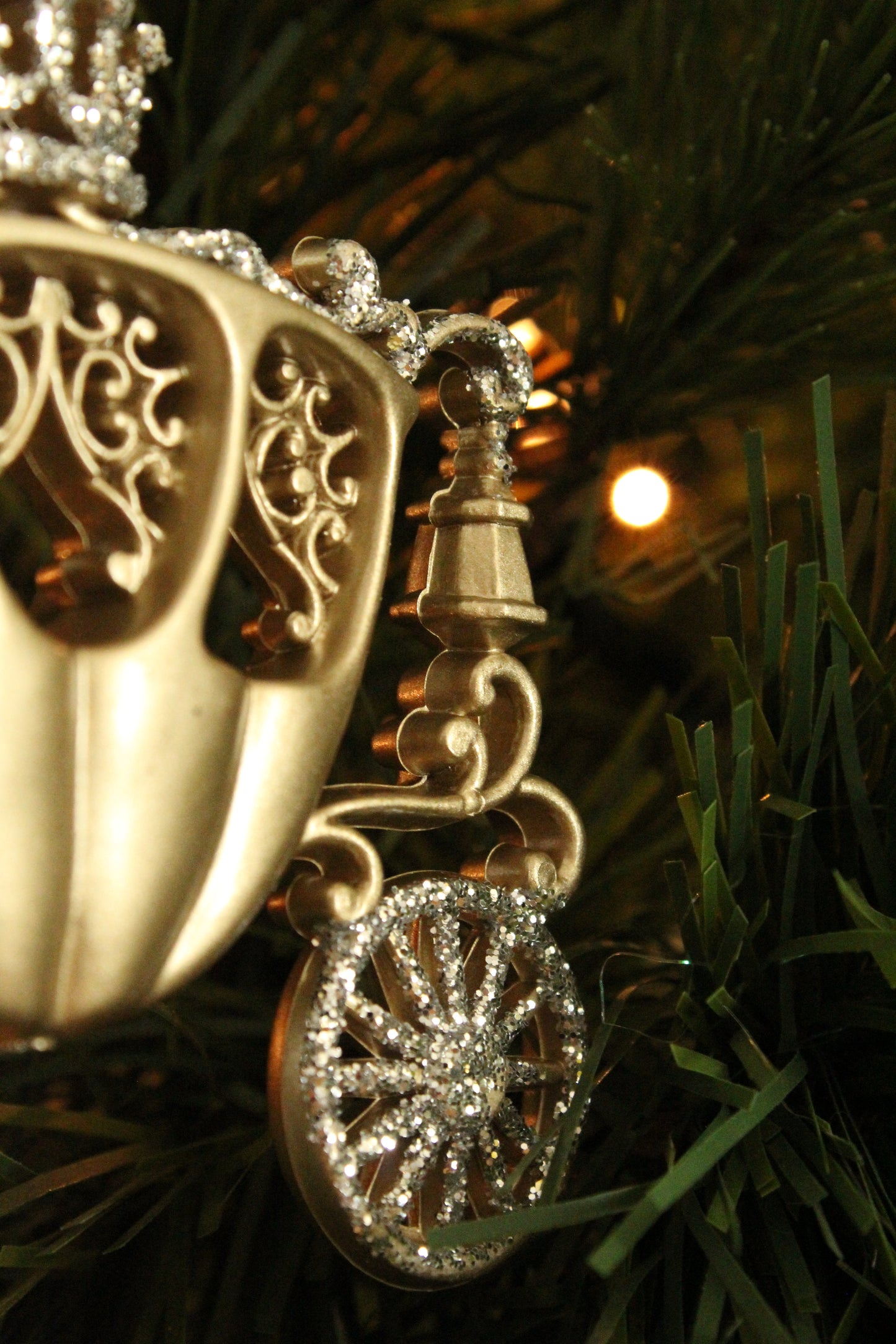Ornament - Carriage