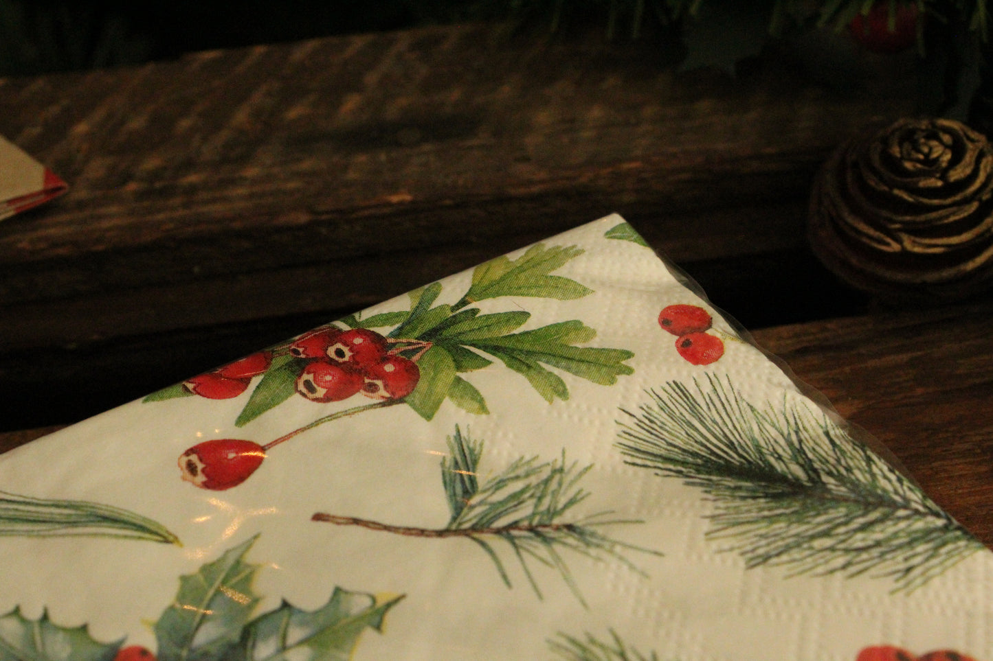 Christmas Serviettes - Holly & Pine