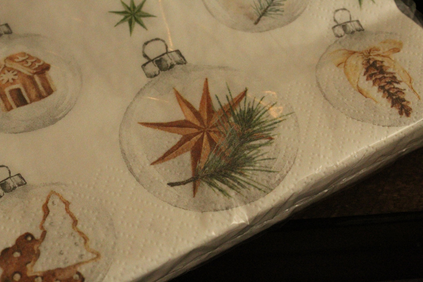 Christmas Serviettes - Natural Baubles