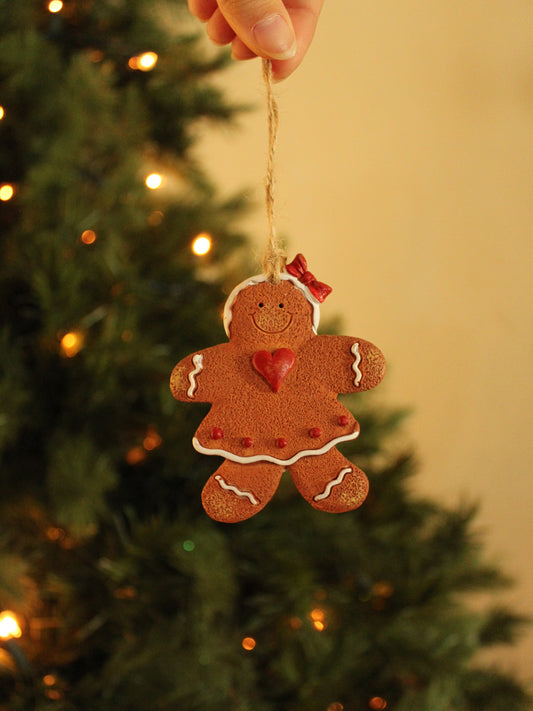 Christmas Ornament - Gingerbread men red hart
