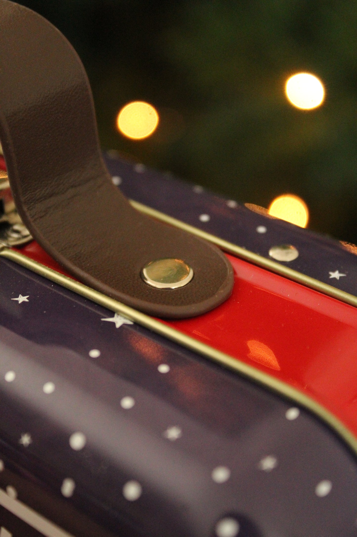 Christmas Tin Suitcase - Santa Clause
