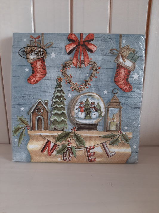 Christmas Serviettes - Snow globe Noel