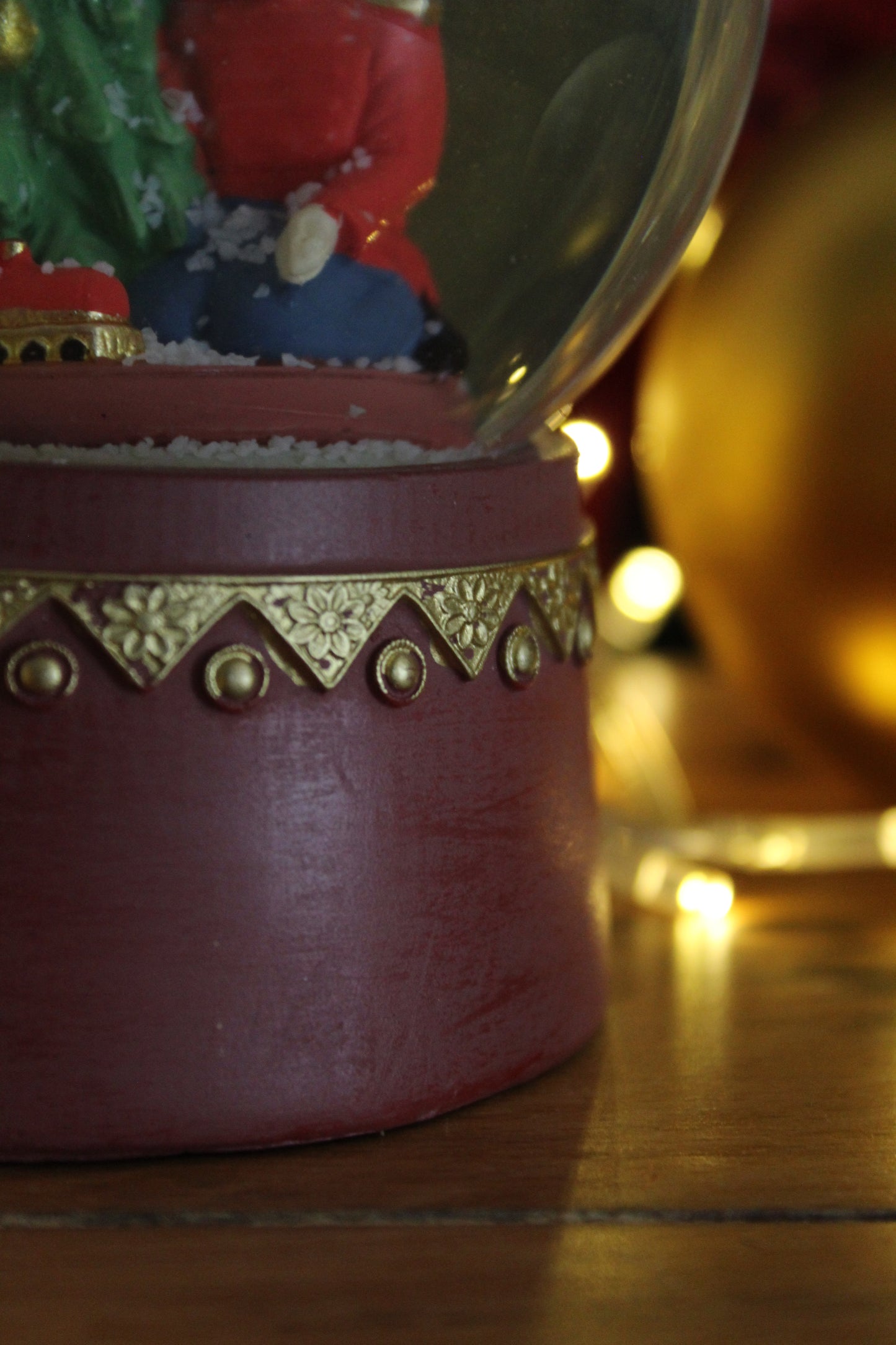 Christmas Snow Globe - Drummer boys and Christmas Tree