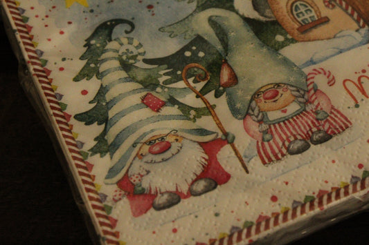 Christmas Serviettes - Gnomes pink