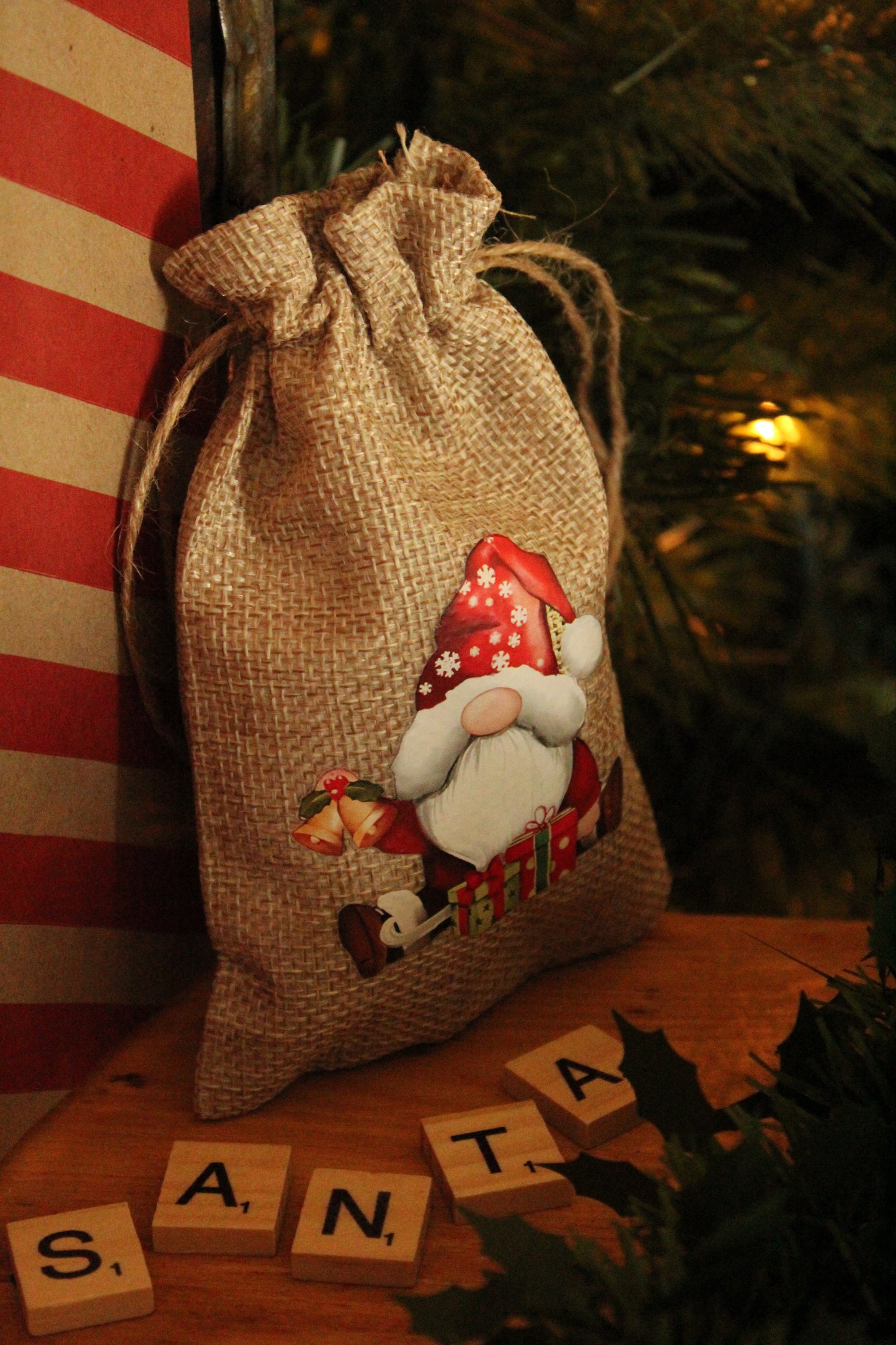 Christmas Wrapping - Hessian gift bag Gnomes (10 x 15) *Diff Styles