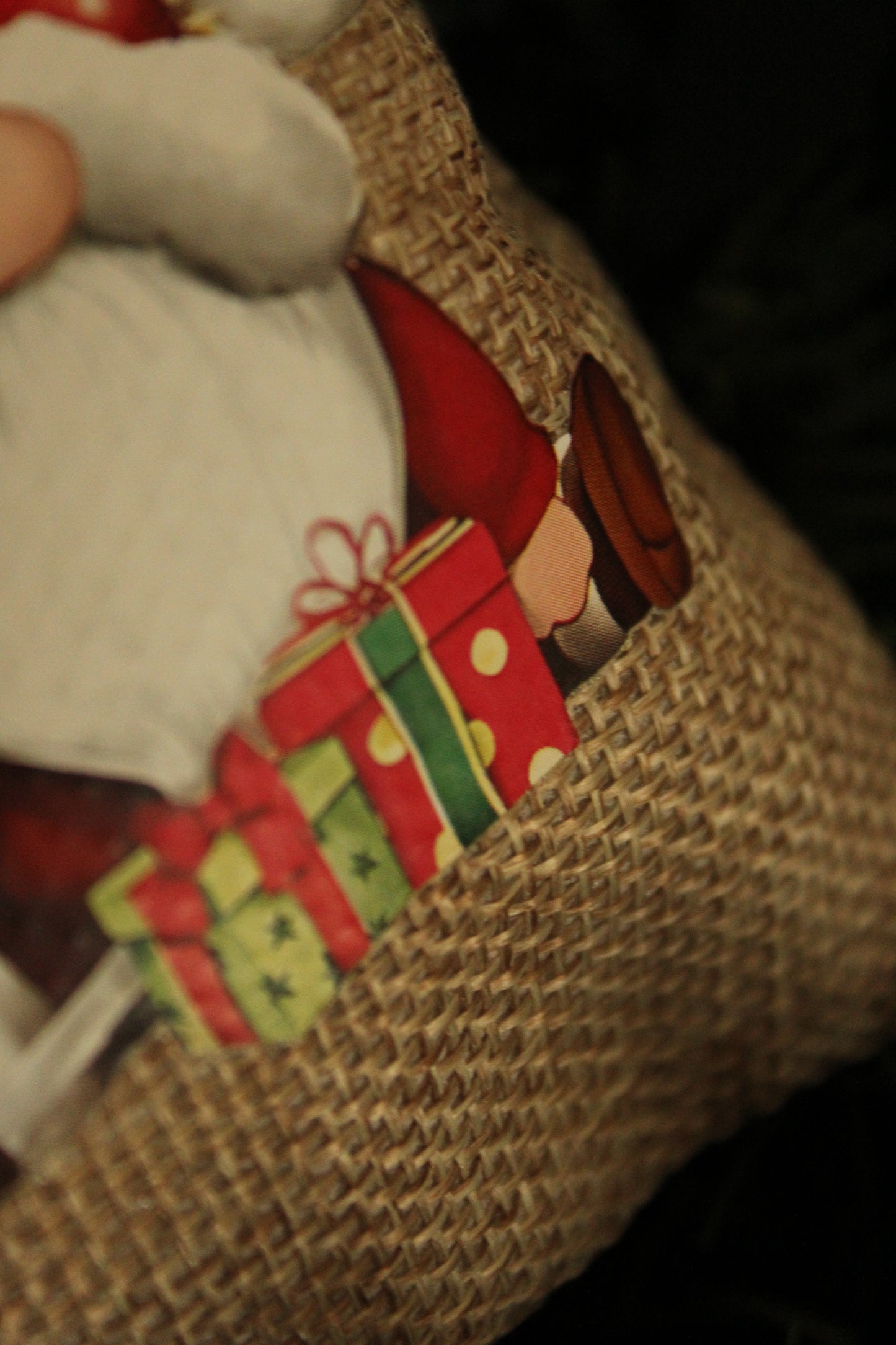 Christmas Wrapping - Hessian gift bag Gnomes (10 x 15) *Diff Styles