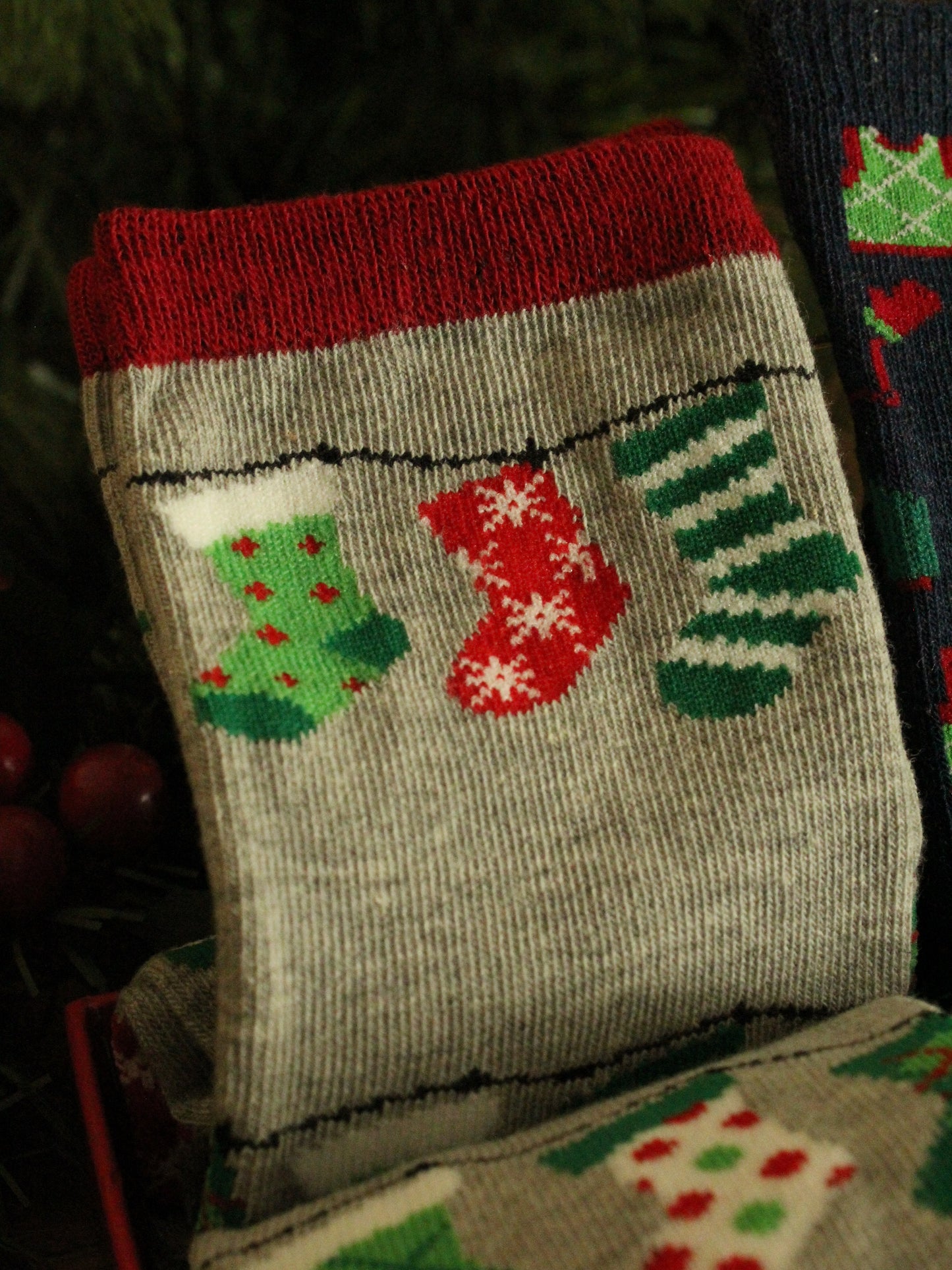 Christmas Kids Socks - Grey with Stockings (28 - 30)