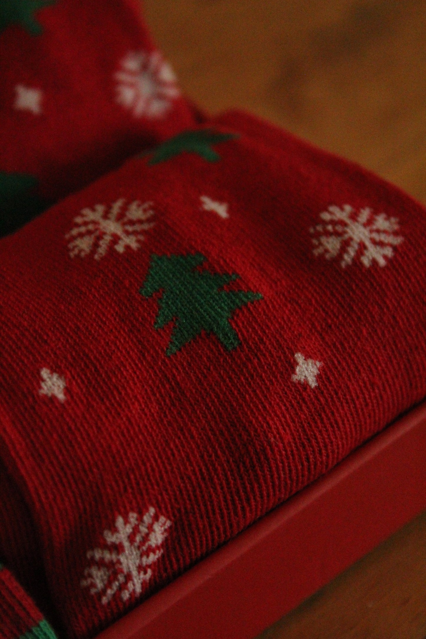 Christmas Socks - Red Green tree and snowflake (35 - 39)