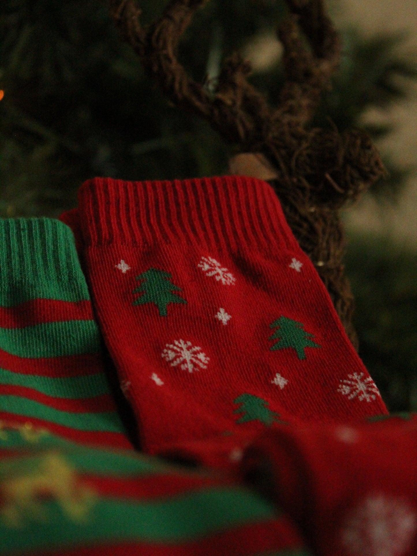 Christmas Socks - Red Green tree and snowflake (35 - 39)