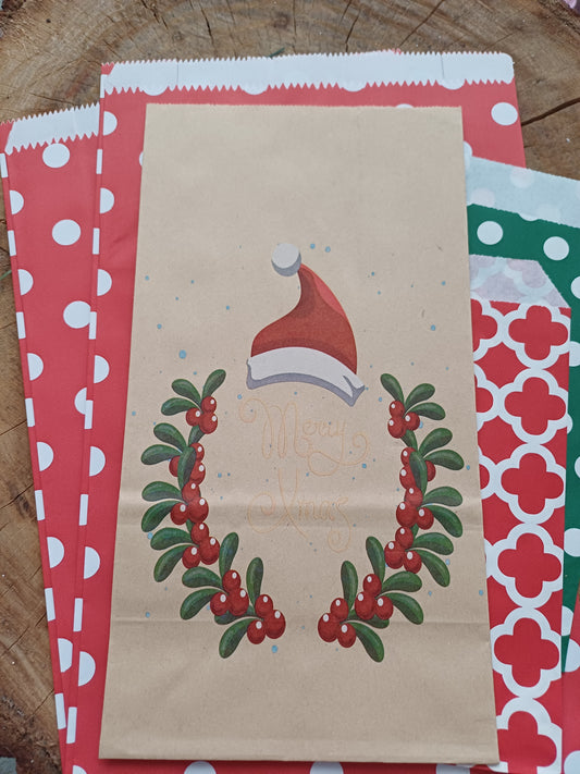 Christmas Wrapping Paper gift bag Set (5) - red and white dot brown wreath