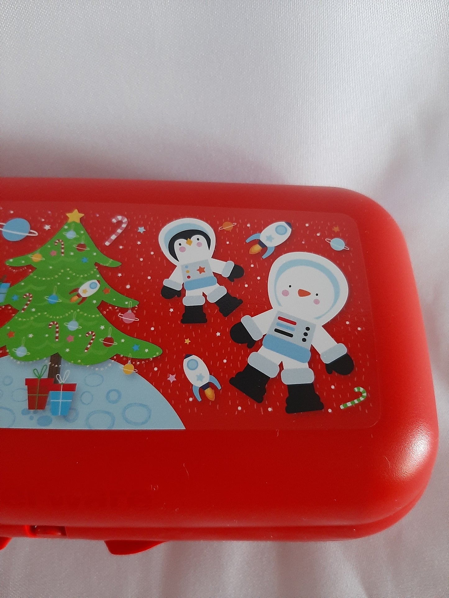 Christmas Tupperware Oyster Oblong - Red