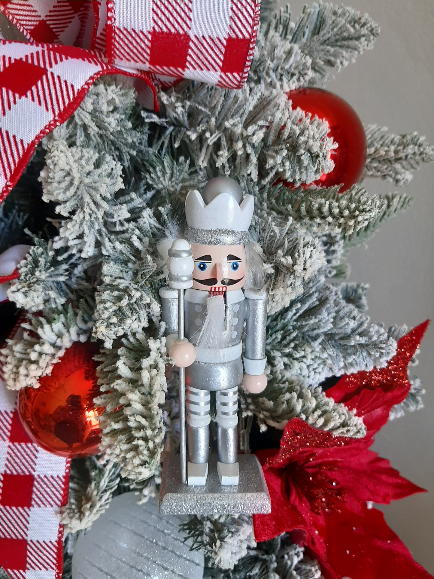 Christmas Nutcracker - Silver and White 15cm