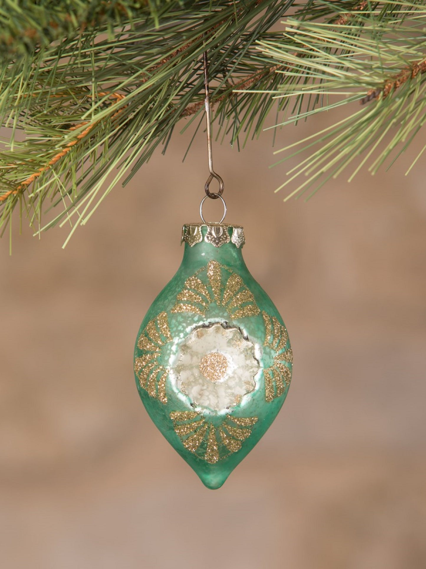 Ornament - Jewel-Tide Onion Indent